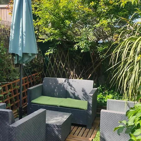 Maison Avec Jardin Et Parking Prive A 3 Min Du Centre Hébergement de vacances *